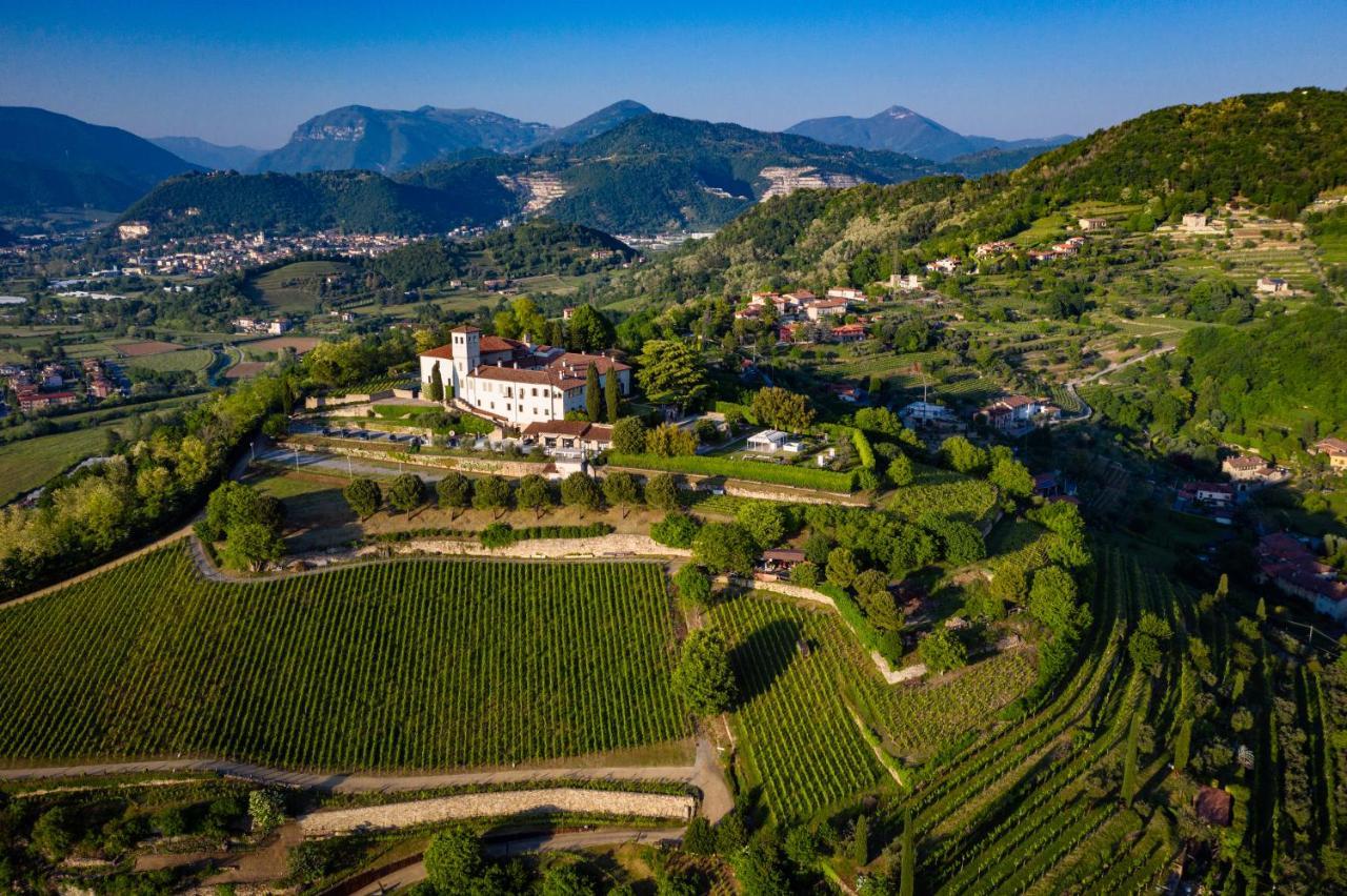 Castello Degli Angeli Ξενοδοχείο Carobbio degli Angeli Εξωτερικό φωτογραφία