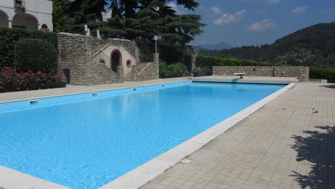 Castello Degli Angeli Ξενοδοχείο Carobbio degli Angeli Εξωτερικό φωτογραφία